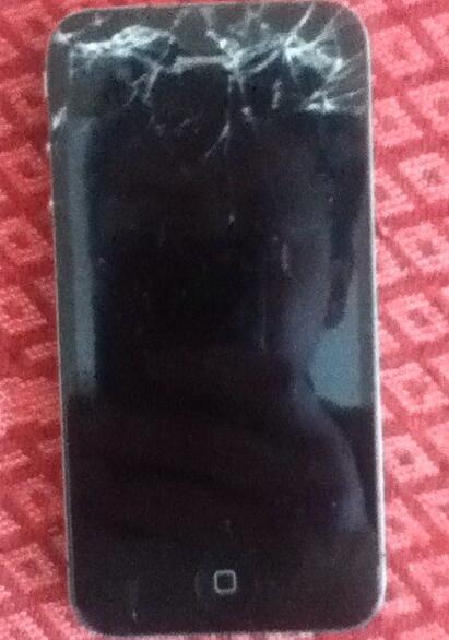 iPhone4苹果手机屏幕碎了可以换屏不